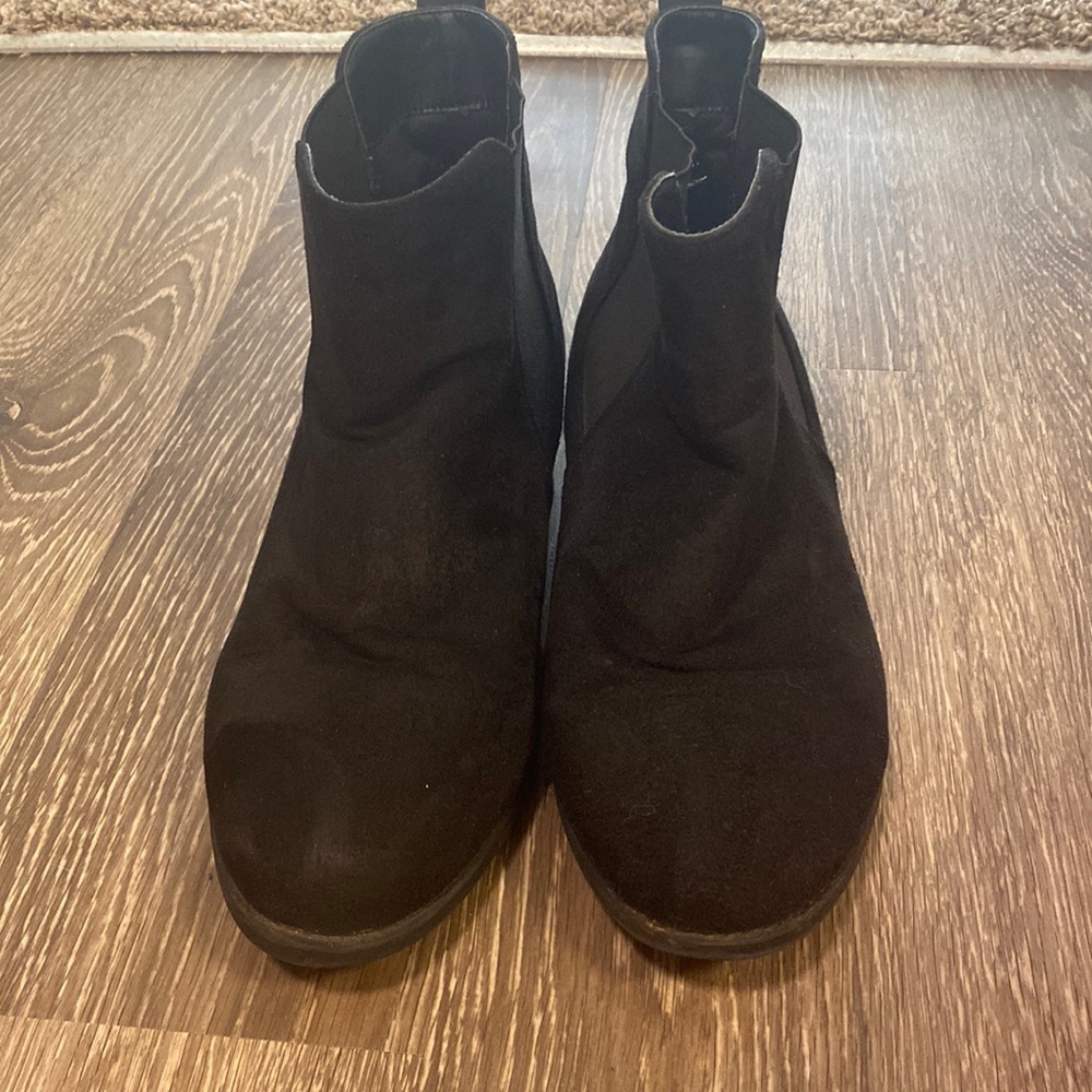 Size 11 Black Suede Torrid Chelsea Boots